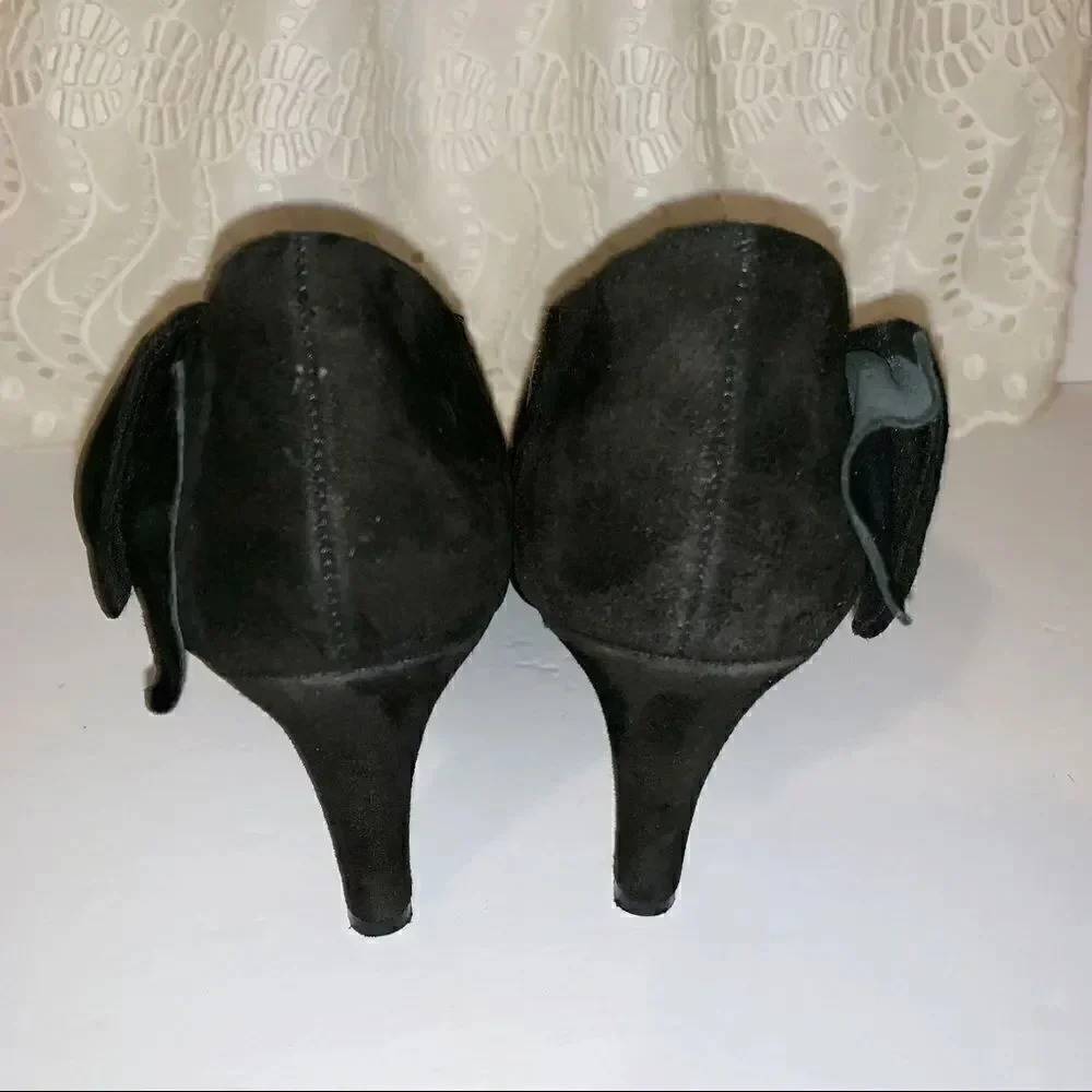 Tahari Greyson black suede high heel booties 7